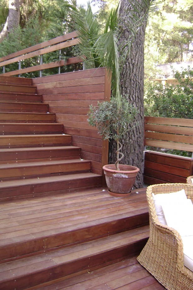 deck with iroko wood